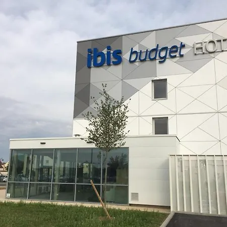 Ibis Budget Beauvais Aeroport ホテル