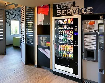 Hotel Ibis Budget Beauvais Aeroport