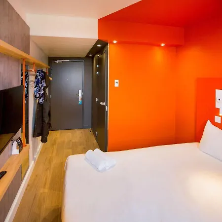 Ibis Budget Beauvais Aeroport