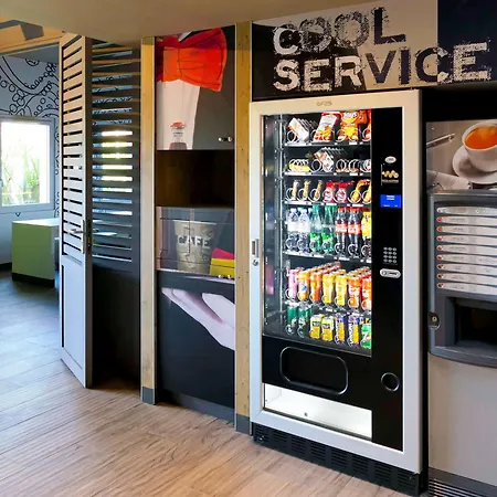 Hotel Ibis Budget Beauvais Aeroport 2*