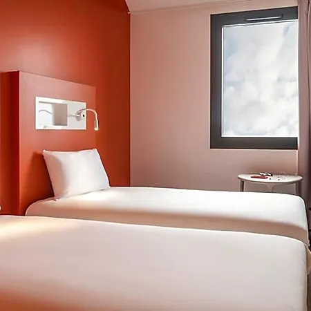 Ibis Budget Beauvais Aeroport Hotel