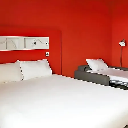 Ibis Budget Beauvais Aeroport 2*