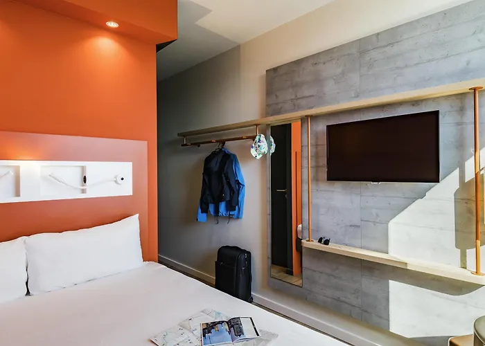 Hotel Ibis Budget Beauvais Aeroport 2*