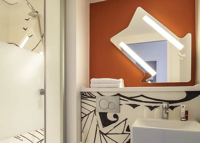 Ibis Budget Beauvais Aeroport Hotel 2*