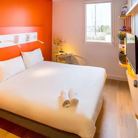 Ibis Budget Beauvais Aeroport Hotel